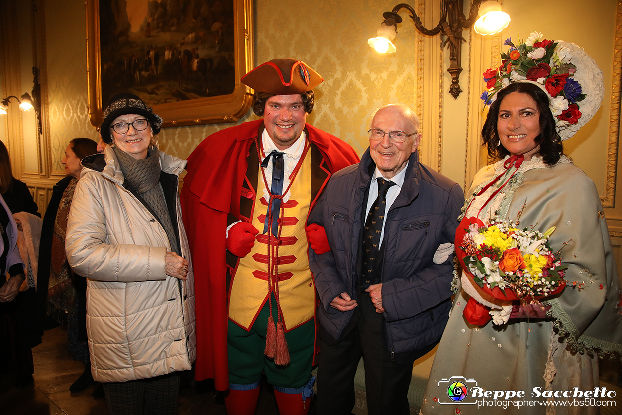 VBS_3667 - Investitura Ufficiale Gianduja e Giacometta Famija Turineisa - Carnevale di Torino 2024.jpg